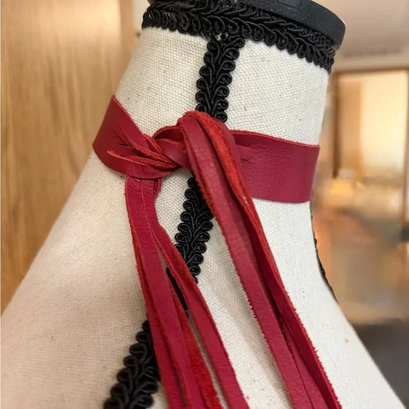 Red Leather Choker Necklace / Fringe Bracelet 
Elegant Sexy Flirty Unique - Picture 3 of 6